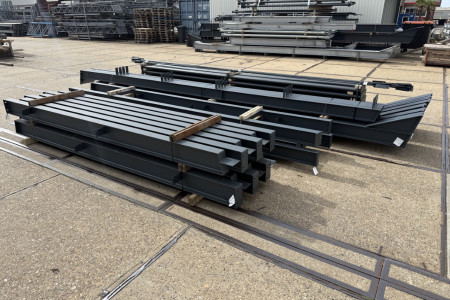 13.00 x 35.00m (455m²)